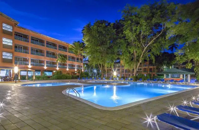 Hotel Whala Boca Chica piscina